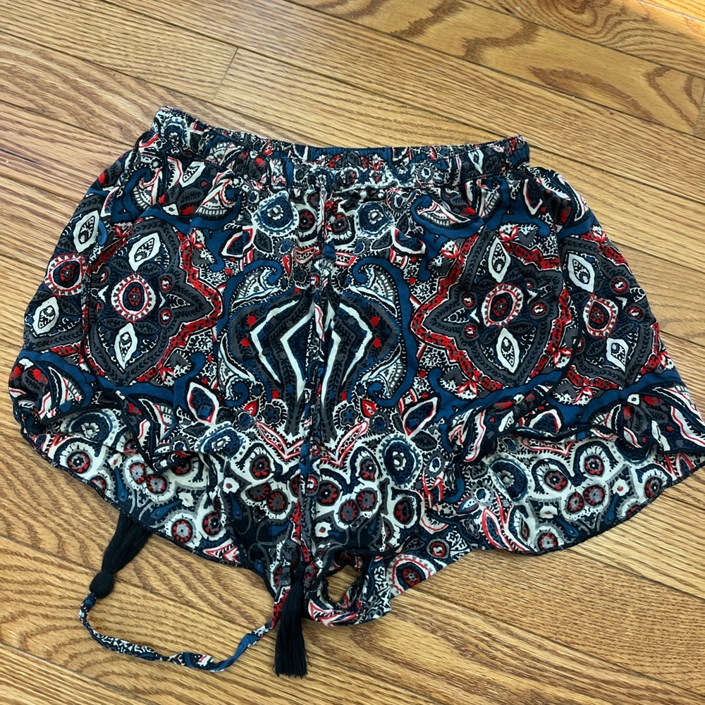 Abercrombie and fitch flowy shorts